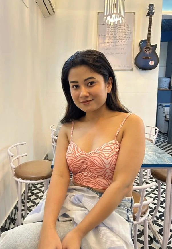 Dimple – Indian escort in Candolim, Goa — 3 / 4
