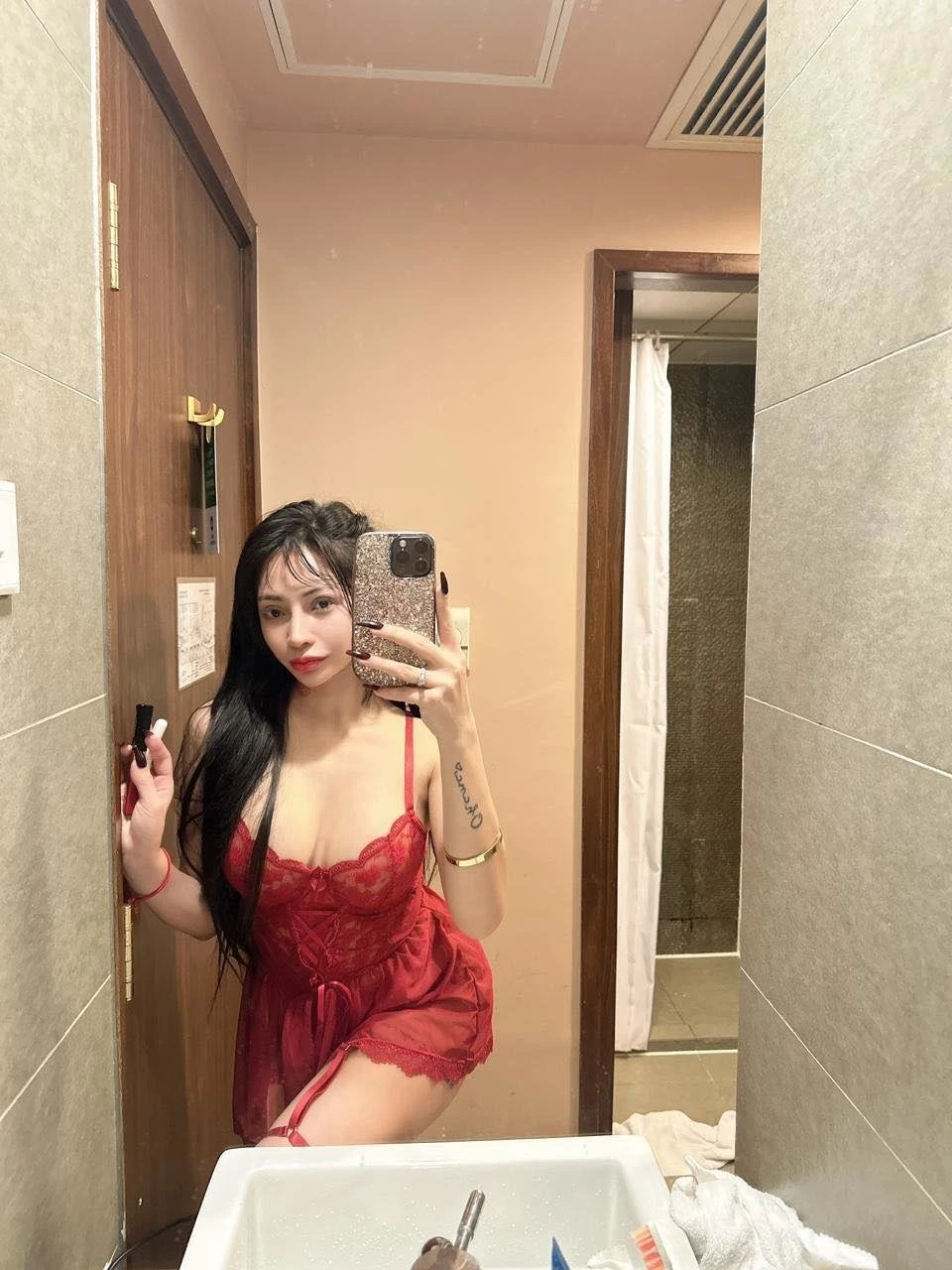 Party Bella – Japanese escort in Hong Kong — 5 / 9
