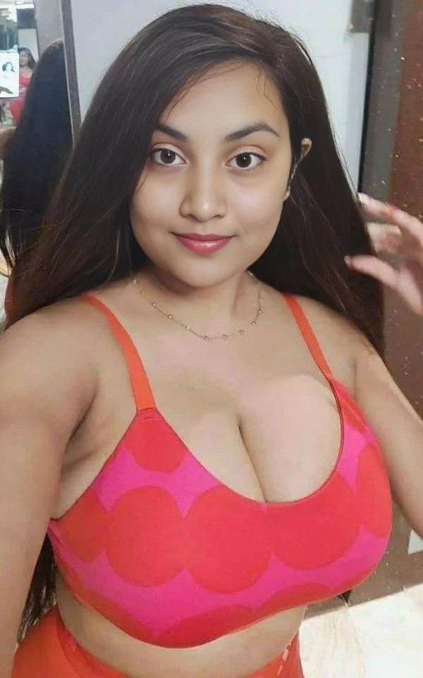 Piss Mistress Here! Make me your dirty l – Indian dominatrix in Ahmedabad — 5 / 6
