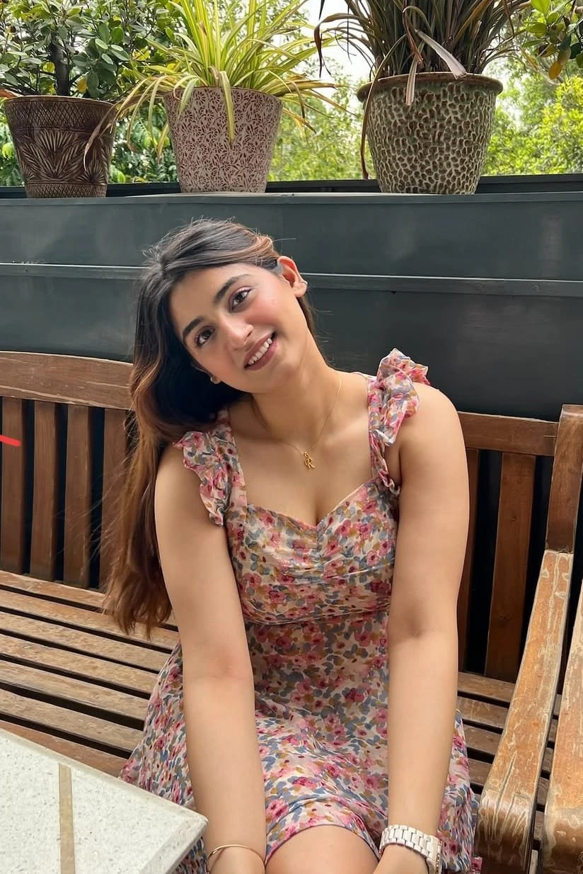 Nidhi – escort in Bangalore, Escort, Banga