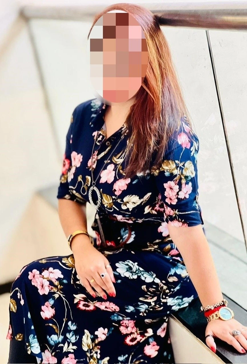 Unsatisfied Wife Want Mutual Partner nc – Indian escort in Bangalore — 3 / 7
