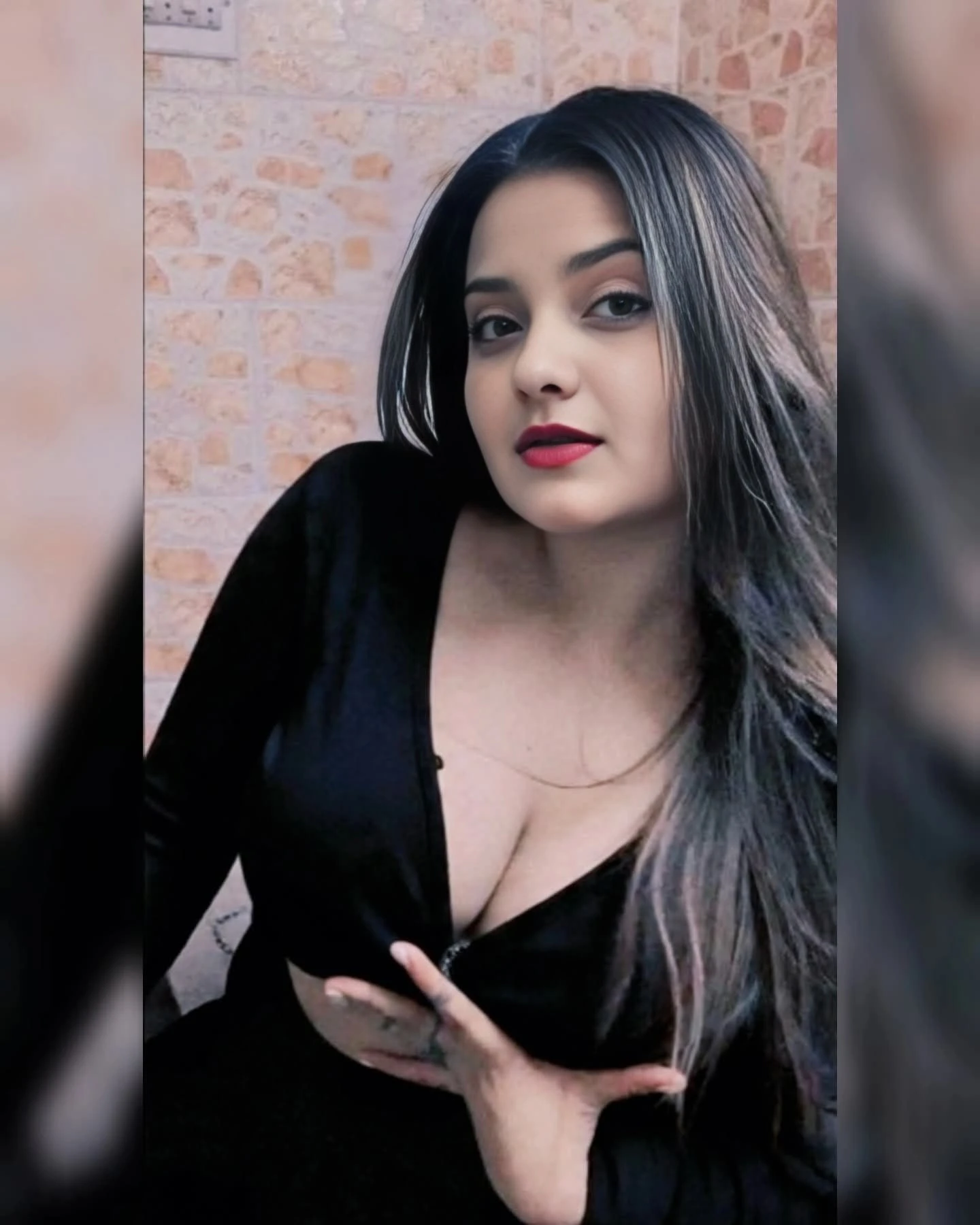 Rima – Albanian adult performer in Bangalore — 2 / 5