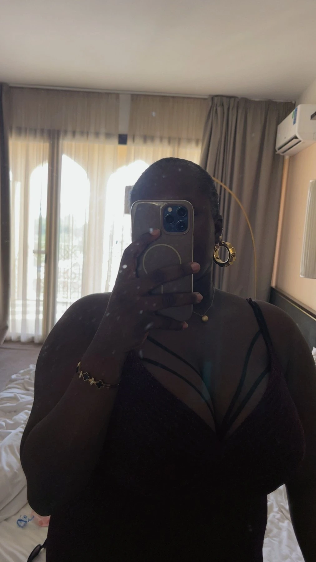 Jenny – Gambian escort in N'Djamena — 2 / 6