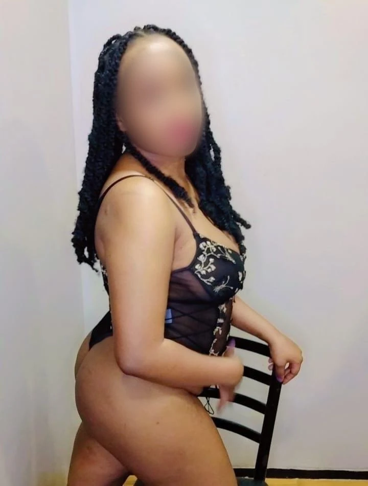 IVY Rimming and deep throat queen – escort in Bangalore — 4 / 5