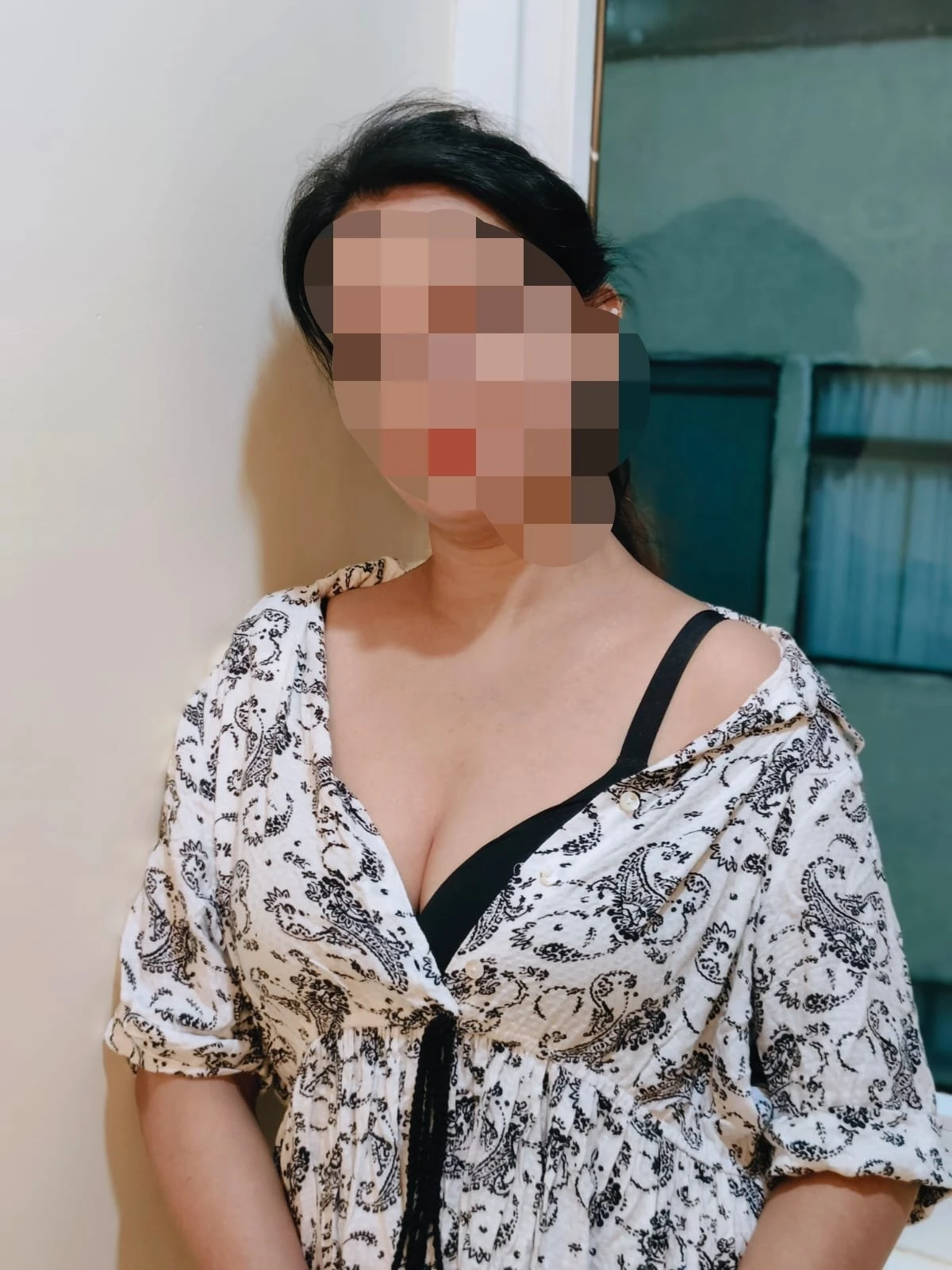 Reshma Hindi girl for virtual session – Guyanese escort in Ahmedabad — 3 / 5