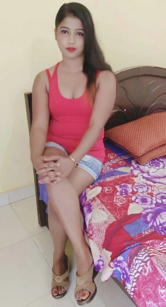 Pooja – Indian escort in Bangalore — 4 / 5