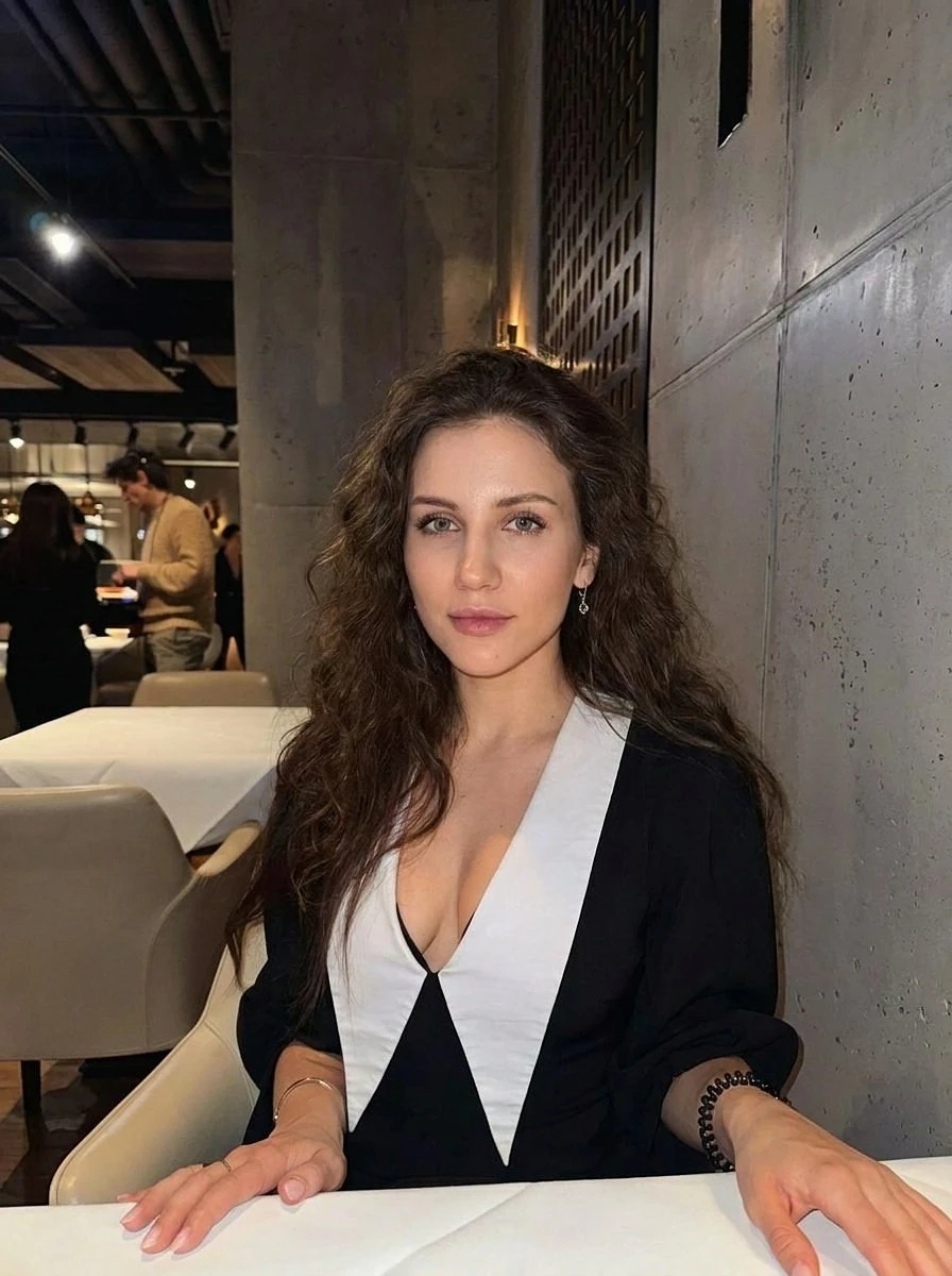 Monica – Russian escort in Hong Kong — 4 / 6