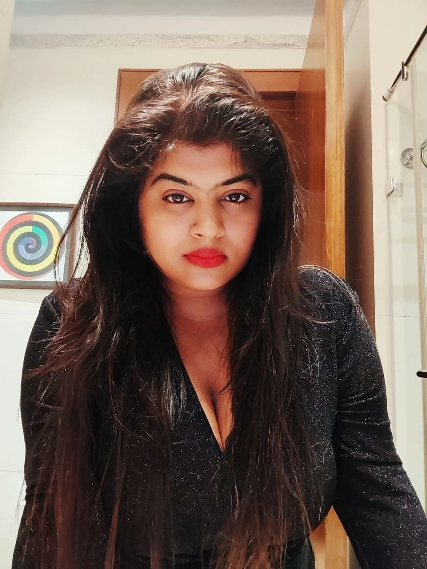 Riya Sharma – Indian escort in Bangalore, Escort, Banga