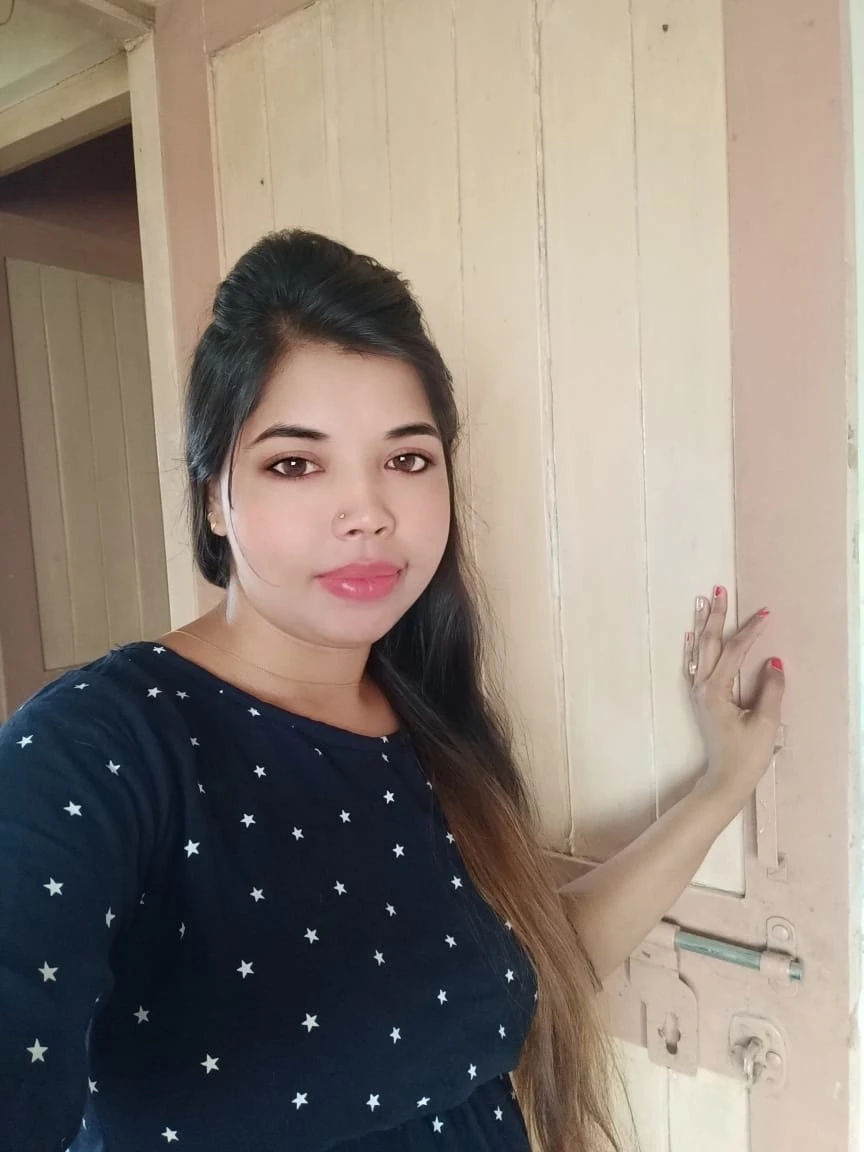 Anjali – Indian escort in Ahmedabad — 2 / 5