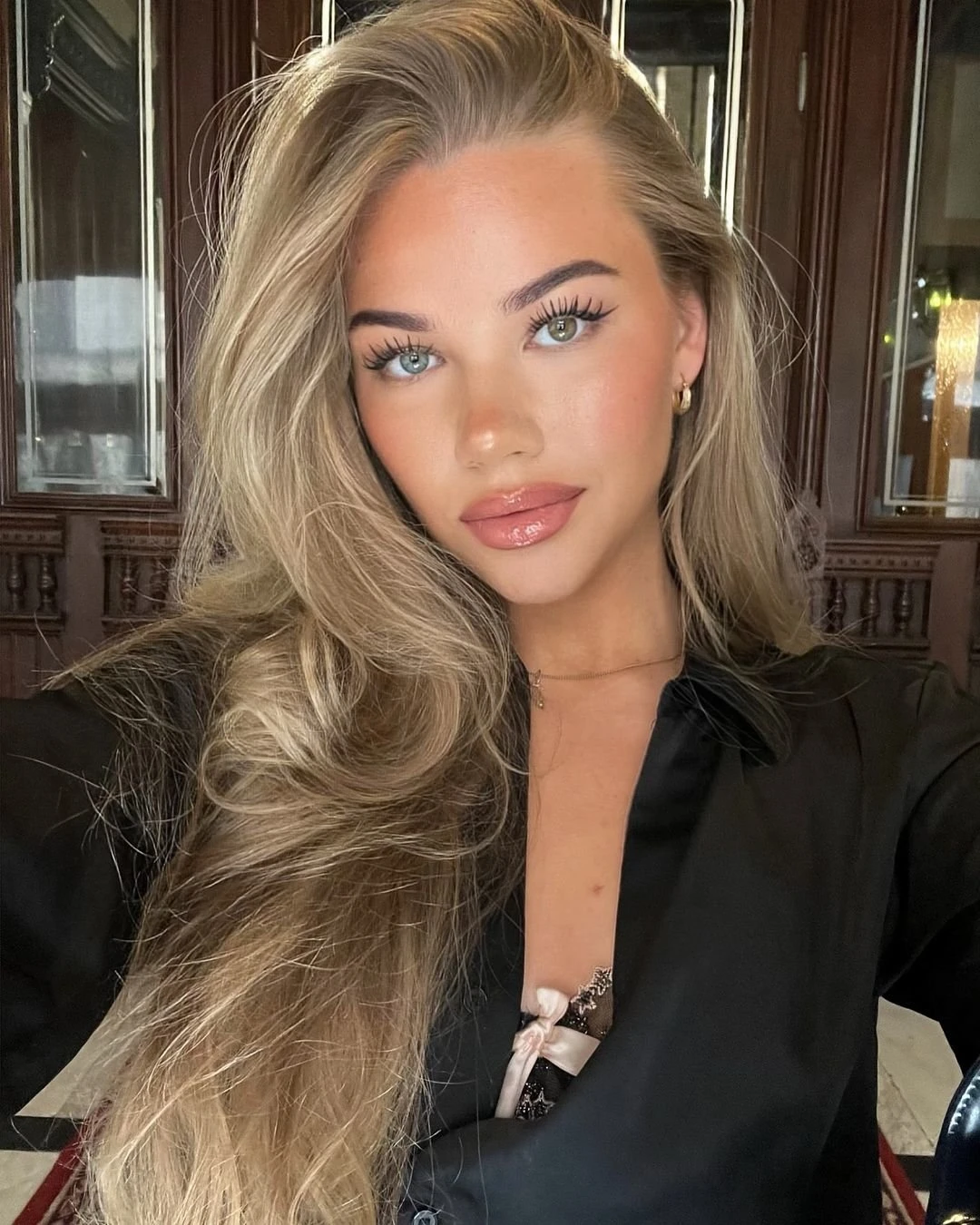 Anastasya, PARTY – Russian escort in Hong Kong — 2 / 6