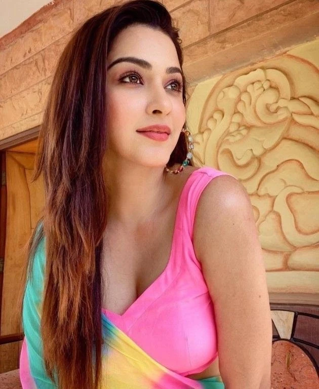 Ahana – Indian escort in Chennai — 2 / 3