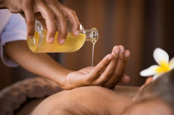 FEMALE TO MALE FUL BODY OIL MASSAGE HPY – Indian escort in Bangalore — 6 / 8