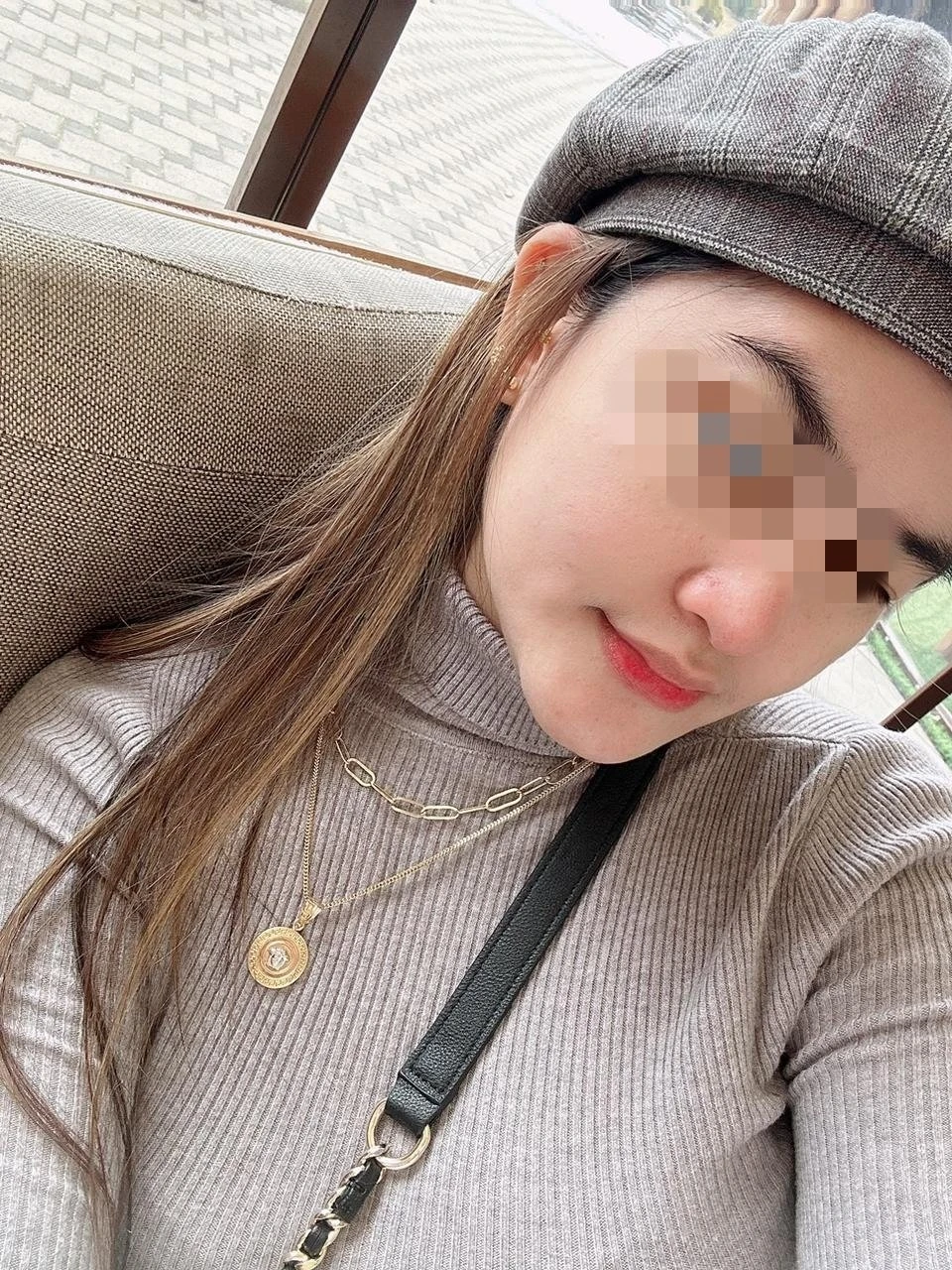 Anna – escort in Hong Kong — 2 / 5
