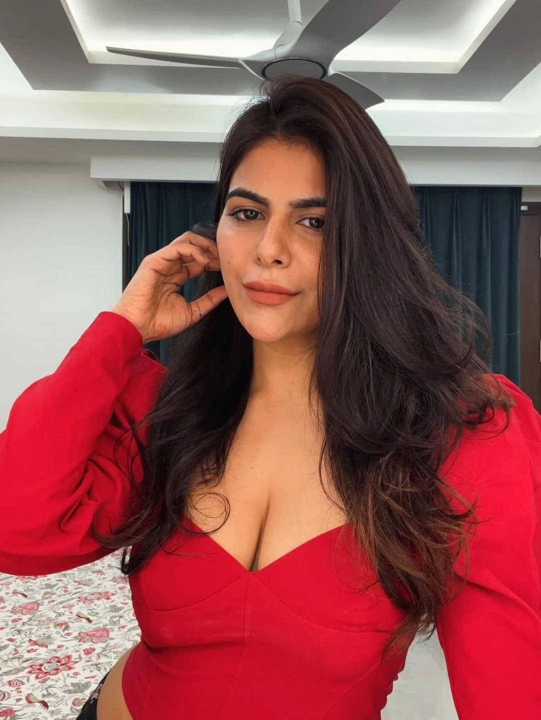 Shweta Bajaj – Indian escort in Chennai — 3 / 4