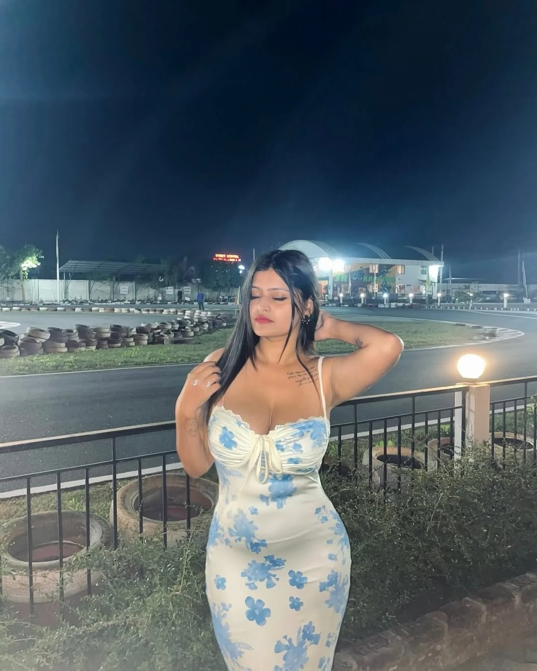 Samiksha – Indian escort in Bangalore — 2 / 3