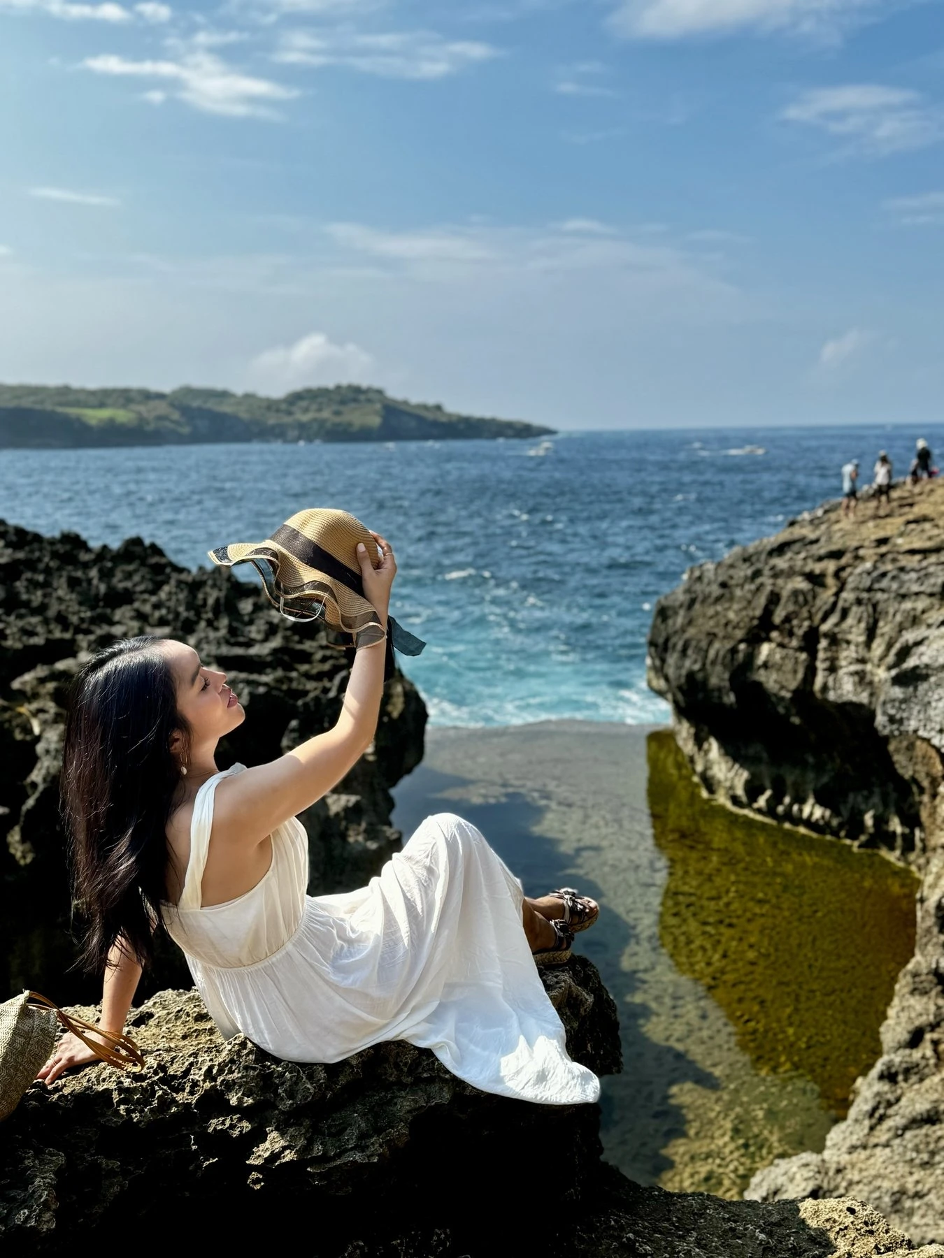 Hi I’m Erin. – Filipino escort in Hong Kong — 16 / 28
