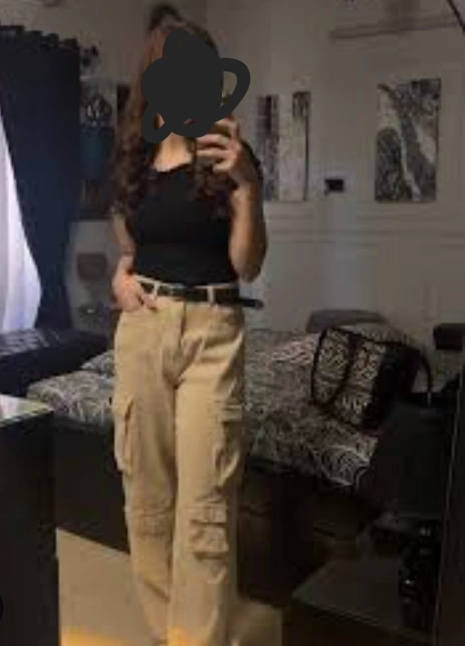 Deepi – Indian escort in Bangalore — 2 / 21