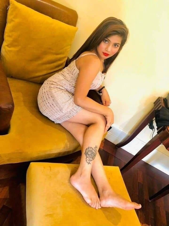 Divya – Indian escort in Ahmedabad — 2 / 3