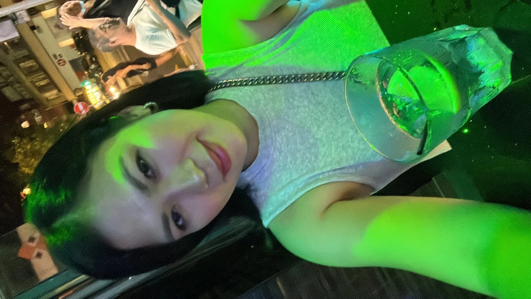 Amanda – Filipino escort in Hong Kong — 5 / 6