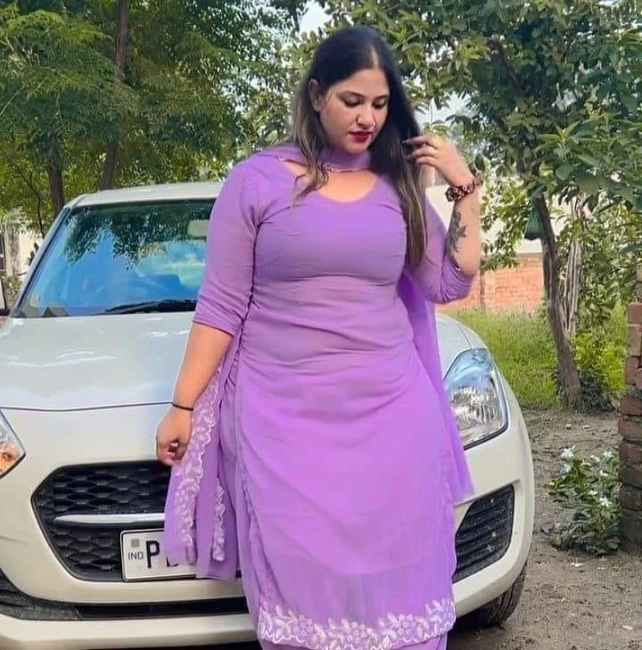 PRIYA 𝟵𝟴𝟏𝟰𝟳𝟰𝟳𝟔𝟲𝟳 CASH PAY S – Indian escort in Amritsar — 2 / 8