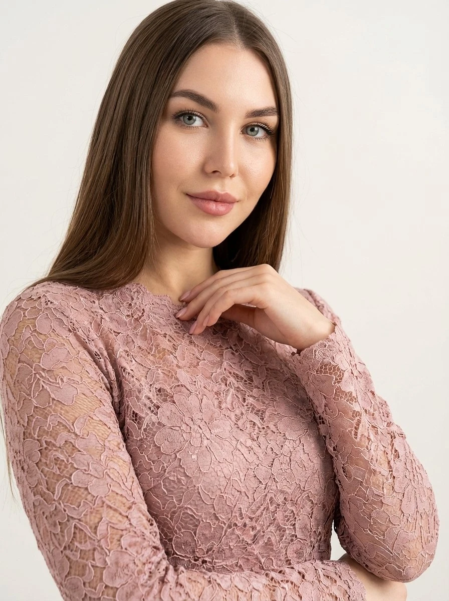Victoria – Russian escort in Hong Kong — 3 / 7