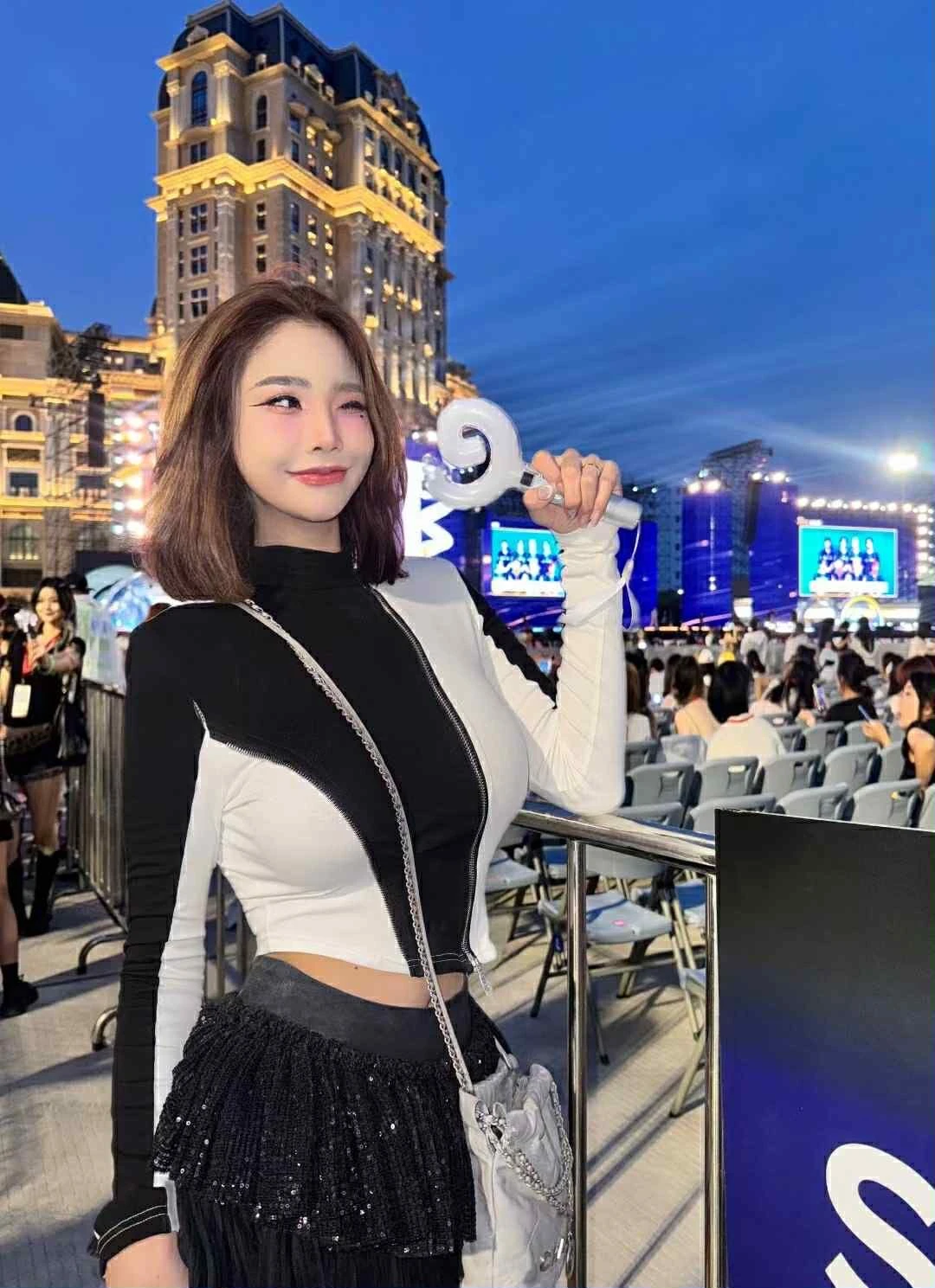 Dono – Australian escort in Hong Kong — 11 / 21