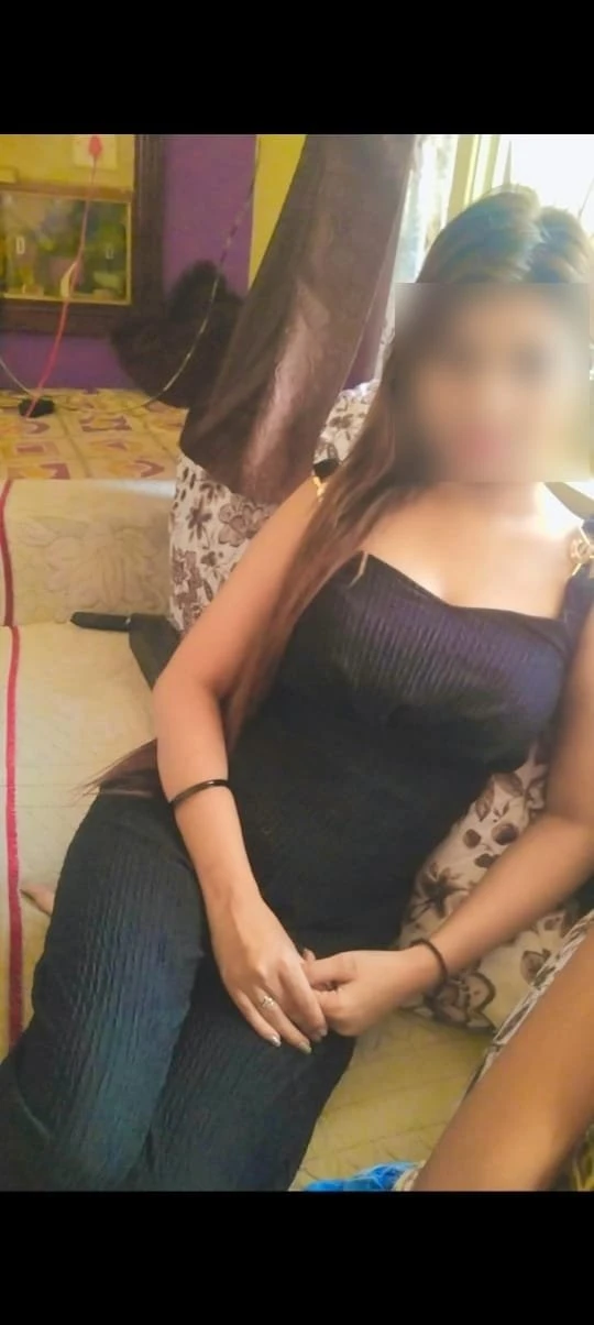 Daizy Punjabi Girl Miracle Body – Indian escort in Bangalore — 2 / 4