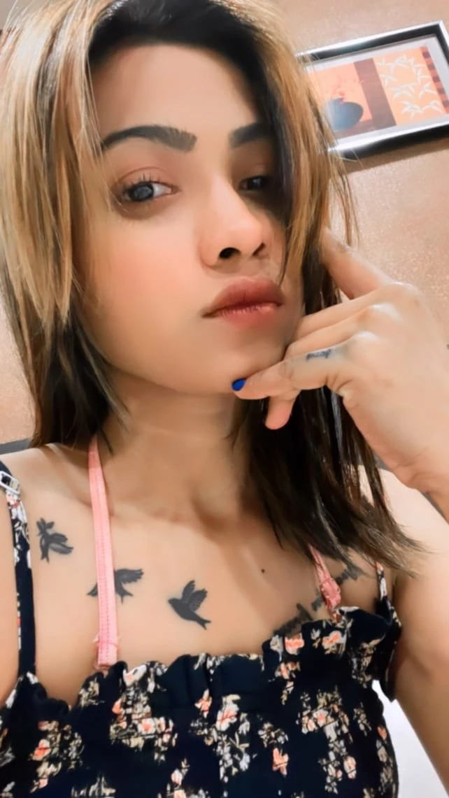 Riya – Indian escort in Chennai — 2 / 3