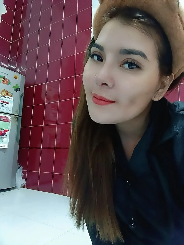 Hana – Vietnamese escort in Ahmedabad — 5 / 6