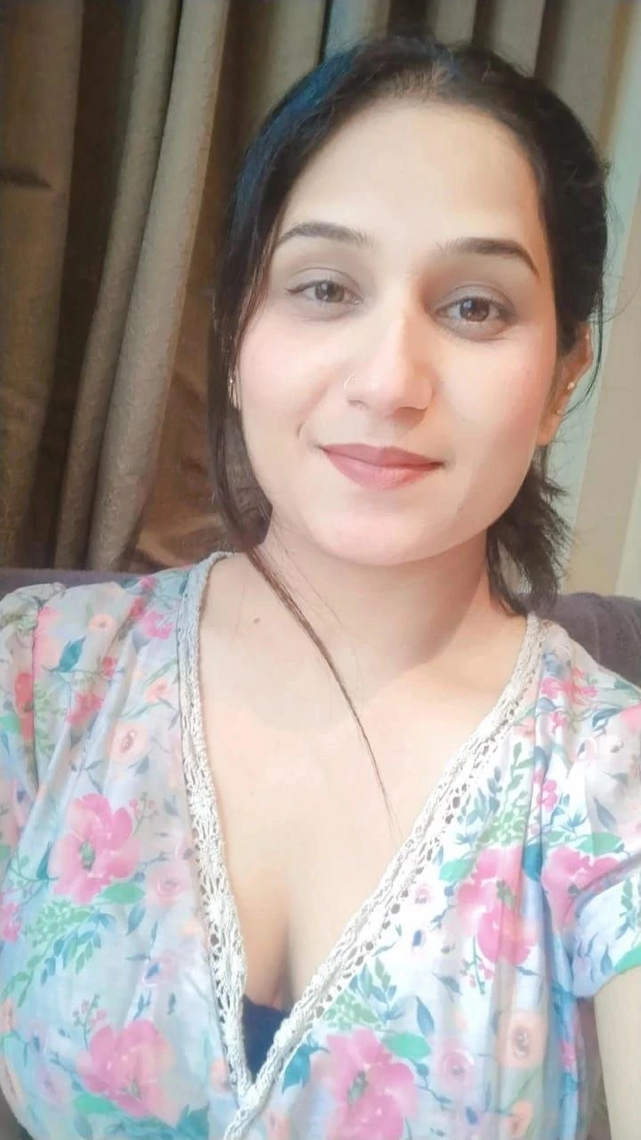 Top Class Real Girlfriend Experience – escort in Chennai — 3 / 4