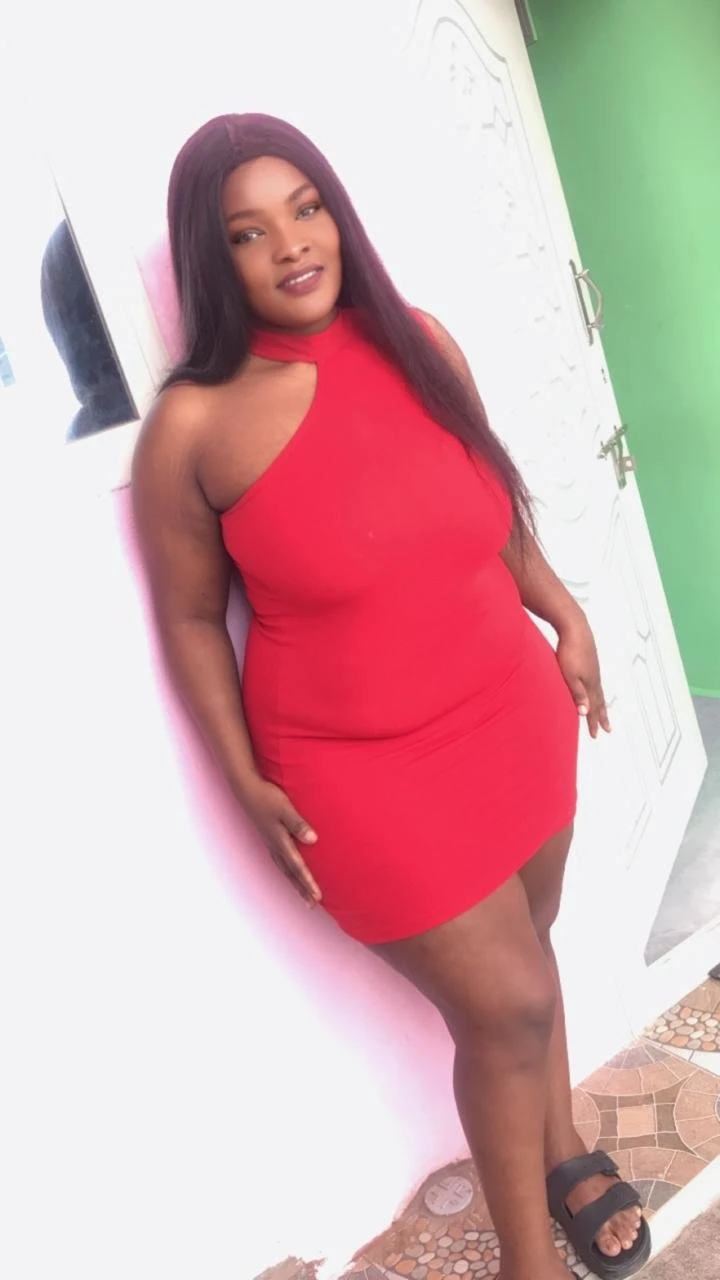 Sexy Queen – Namibian escort in Bangalore — 4 / 9