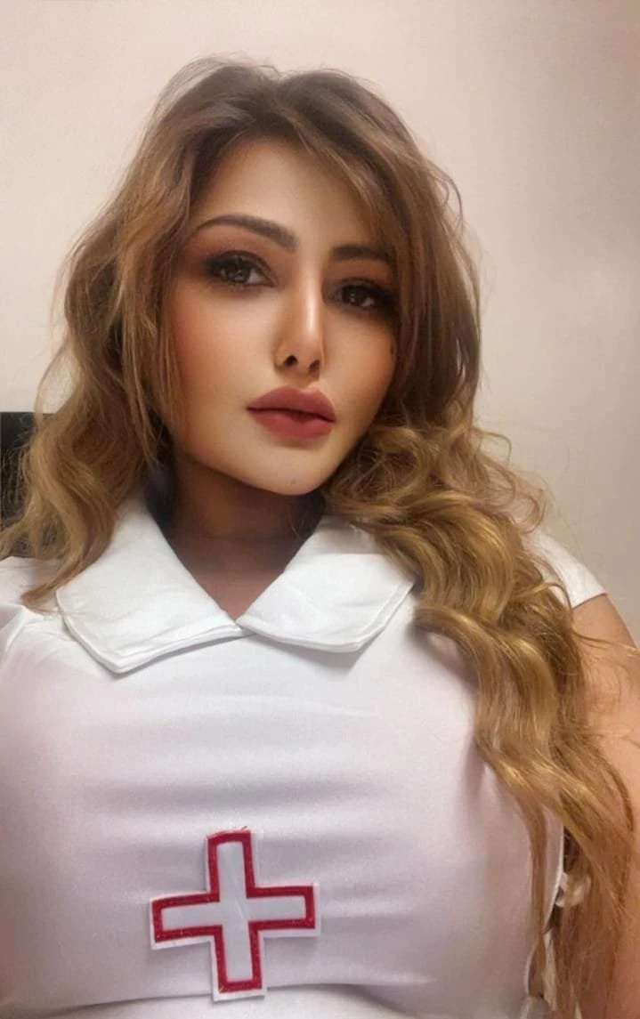 High Class Model Available Star Hotel – escort in Chennai — 1 / 4
