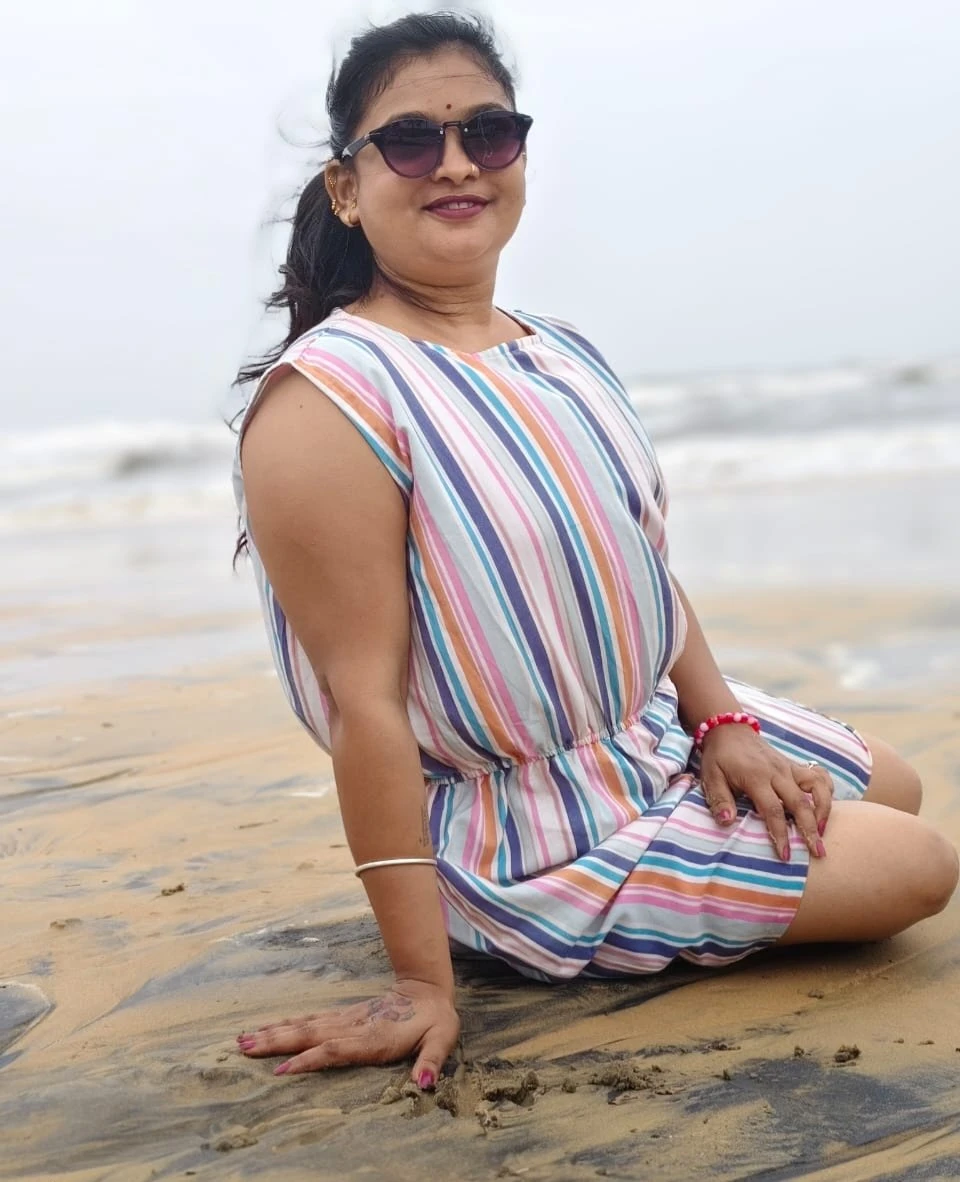 Arohie Rajput Independent Gujarati house – Indian escort in Ahmedabad — 2 / 8