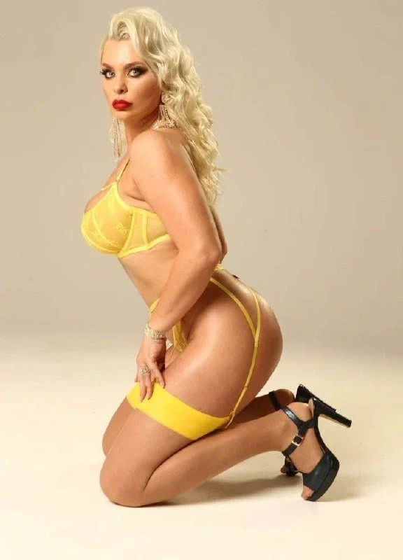 Blondy Porn Star – Polish escort in Yerevan — 6 / 8