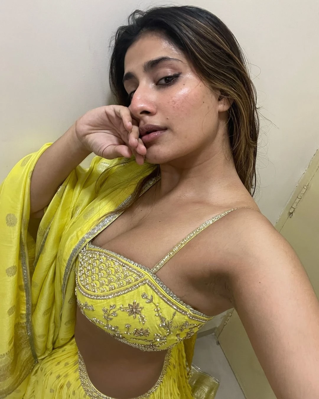 Riya – Indian escort in Chennai — 2 / 3