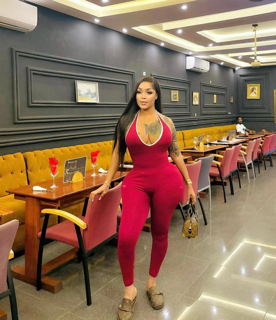 Lea – escort in Conakry — 2 / 6