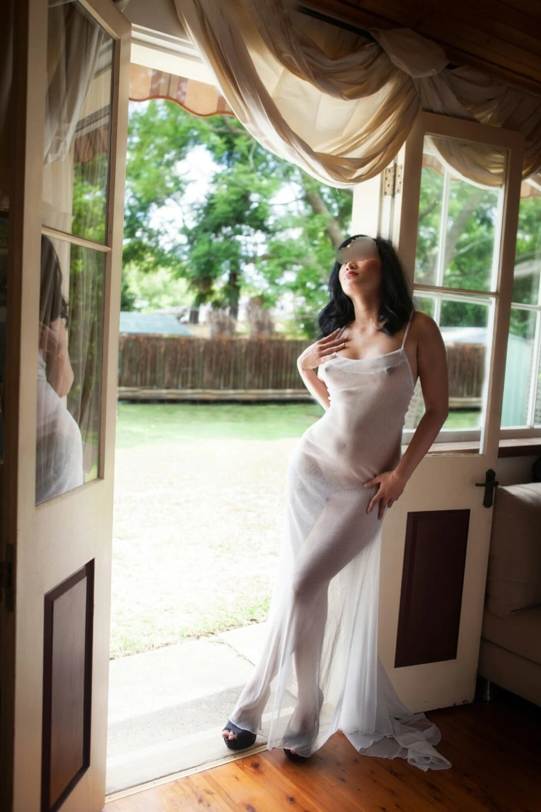 Melizsa Lee – Australian escort in Hong Kong — 8 / 12