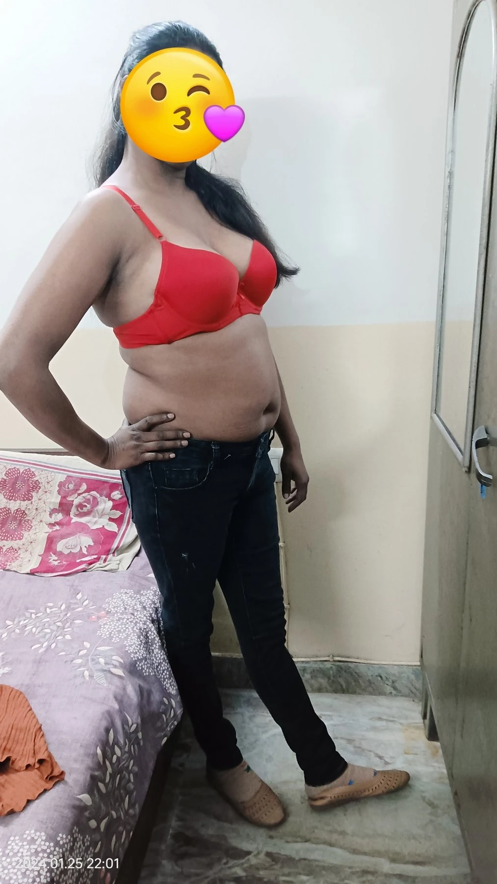 Priyanka – Indian escort in Gurgaon — 3 / 4