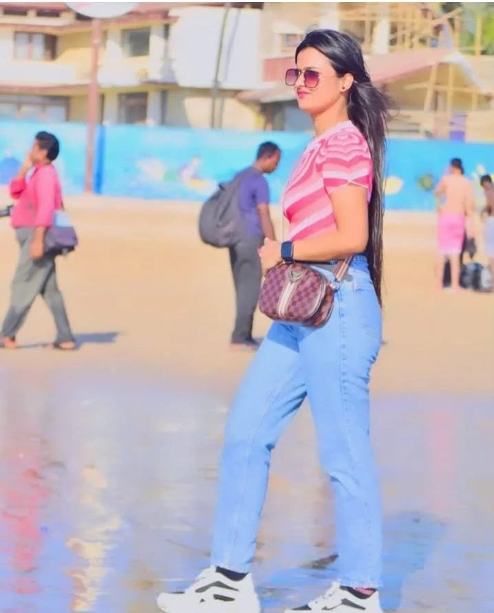 Sheetal Parmar – Indian escort in Ahmedabad — 3 / 6