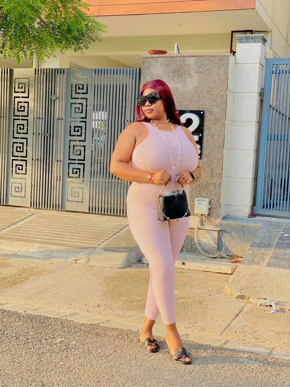 Sugar Berry Horny for Hard Fuck – Burundian escort in Gurgaon — 4 / 5