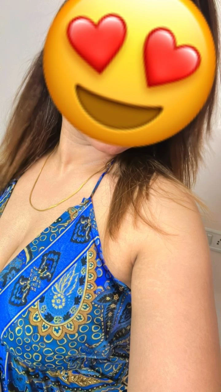 Neha Sharma – Indian escort in Bangalore — 3 / 6