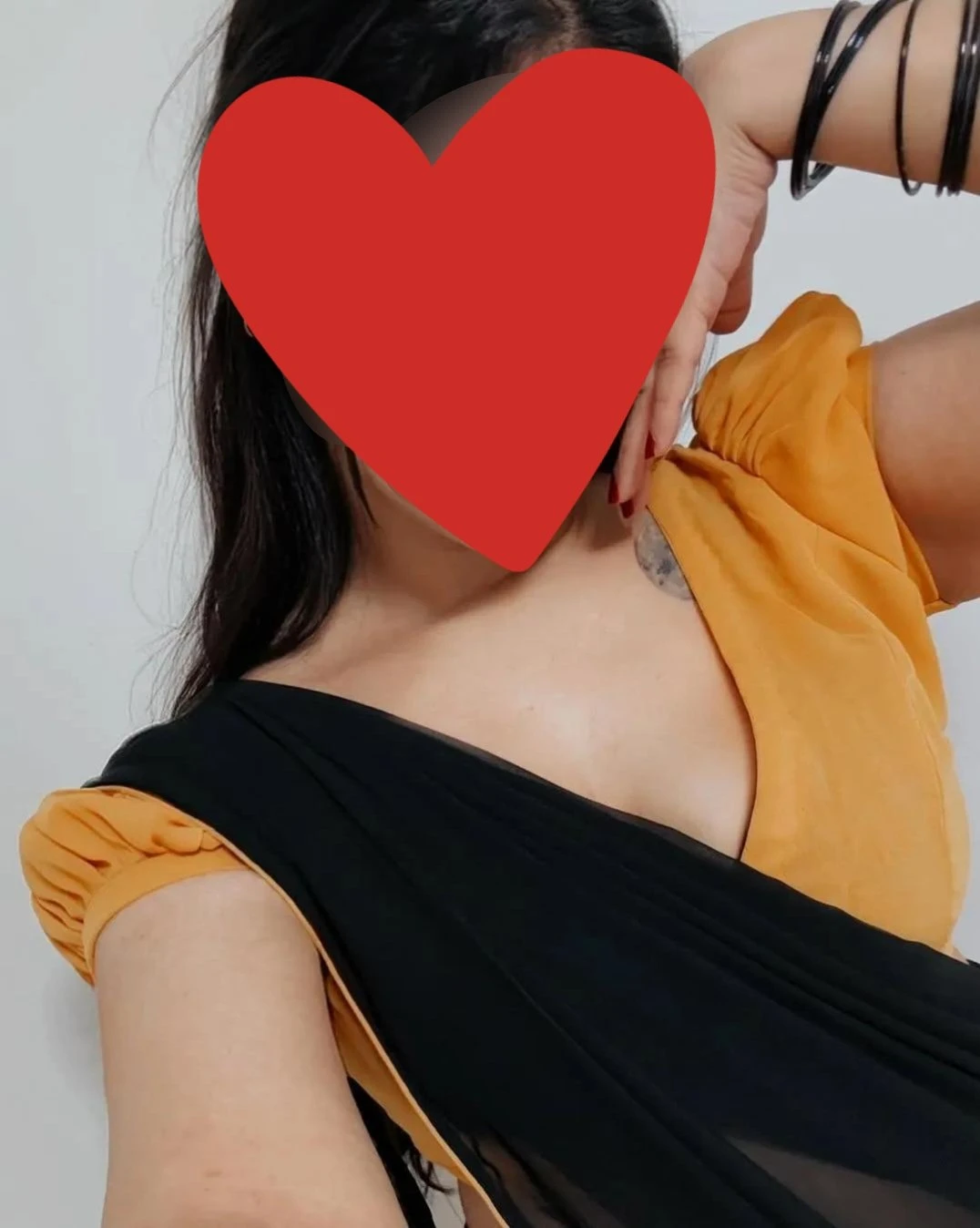 ÏshikÅ🦋Çam fun & Real méèt – Indian escort in Bangalore — 4 / 5