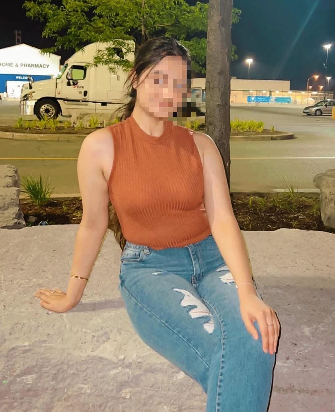 Khushi – Indian escort in Ahmedabad, Escort, Ahmedabad