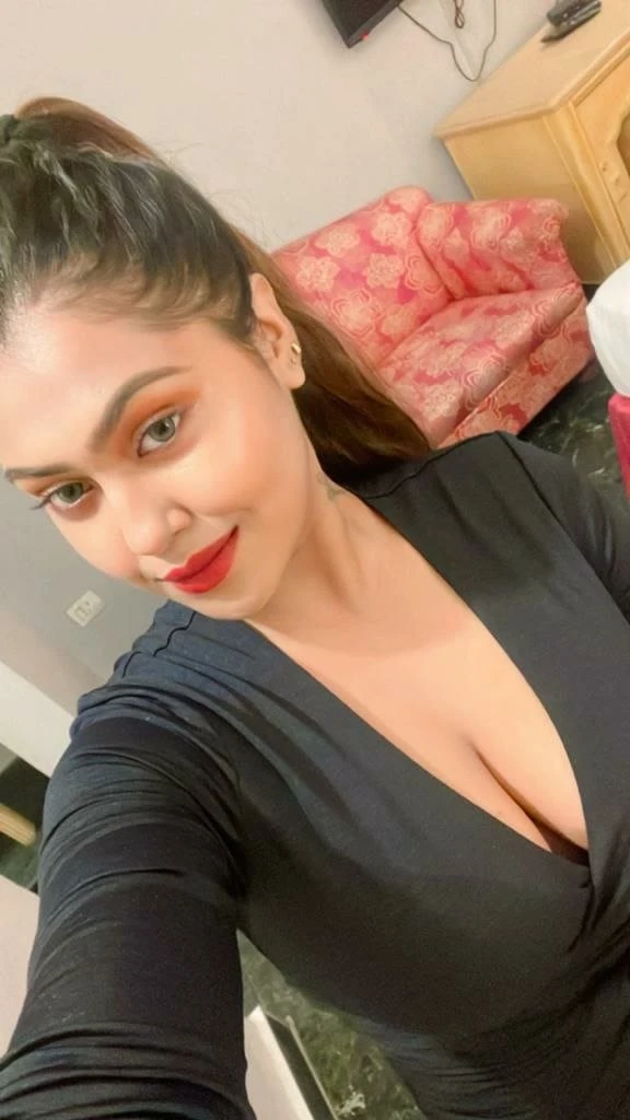 Tanya Patel Available – Indian escort in Ahmedabad — 6 / 13