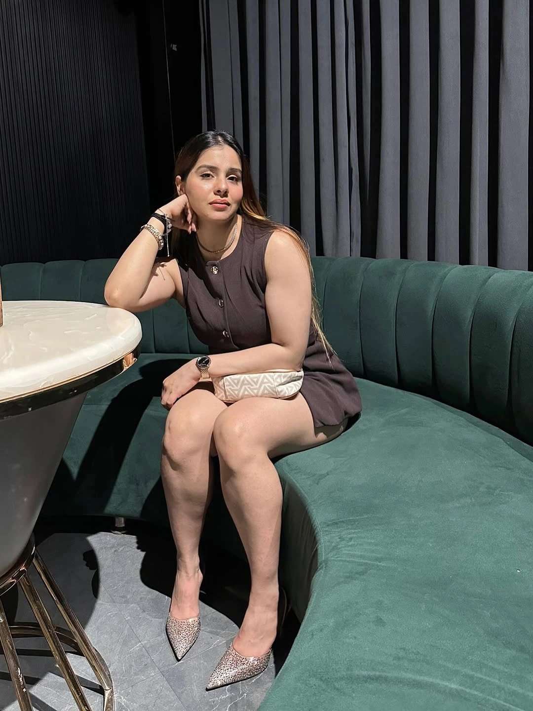 Vandana – Indian escort in Bangalore — 2 / 4