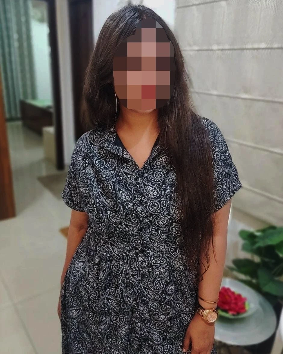 Cam Show & Real Meet – Indian escort in Ahmedabad — 1 / 2