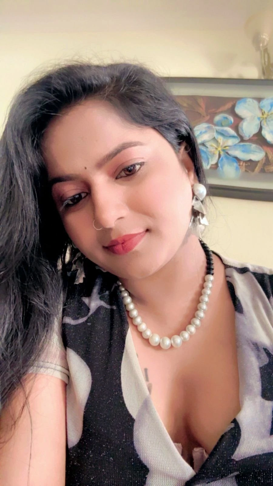 Annu – Indian escort in Gurgaon — 2 / 5