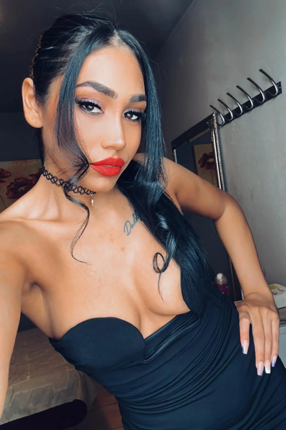 Isabelle – Romanian escort in Hong Kong — 10 / 11