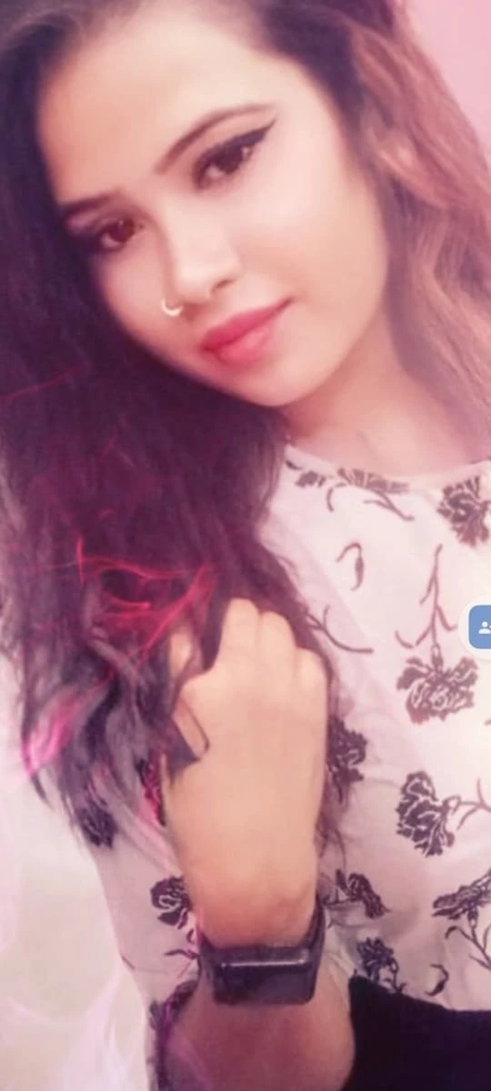 Hand Cash Payment on Delivery – escort in Bangalore — 2 / 5