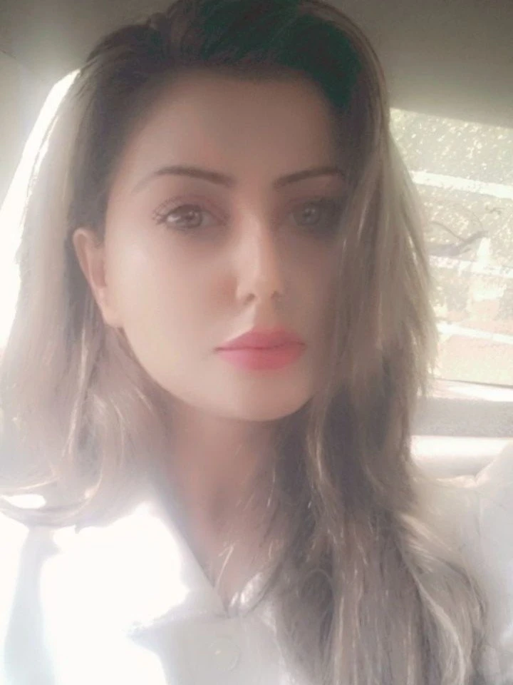 Komal Sharma – Indian escort in Bangalore, Escort, Banga